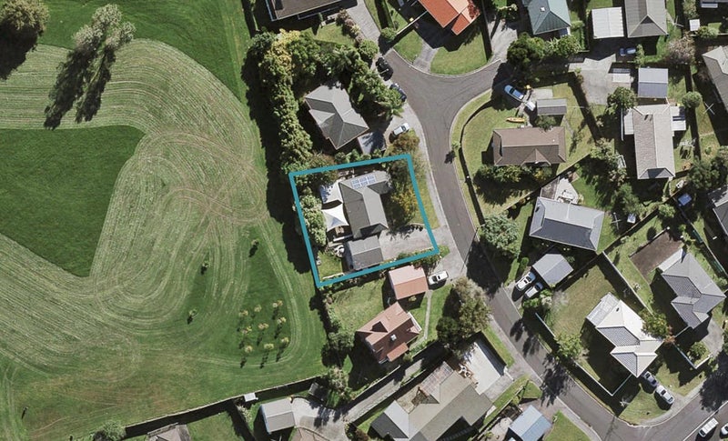 10 Wren Place, Unsworth Heights, Auckland - Carousel 1