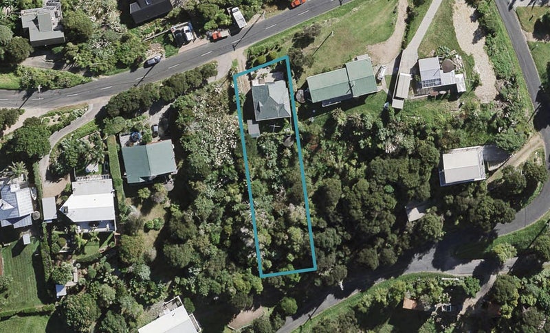 38 Pacific Parade, Surfdale, Waiheke Island - Carousel 1