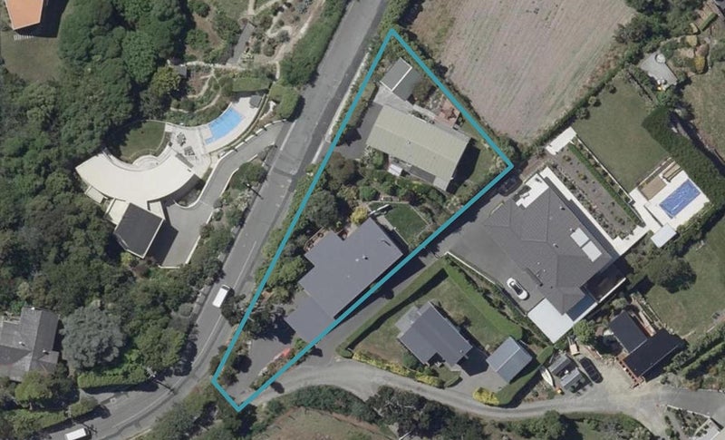 121 Moncks Spur Road, Redcliffs, Christchurch - Carousel 1