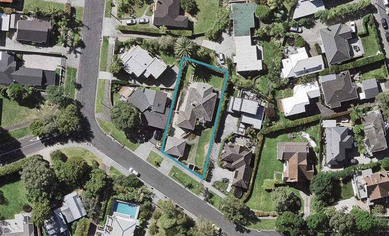 9 Comins Crescent, Mission Bay, Auckland - Carousel 1