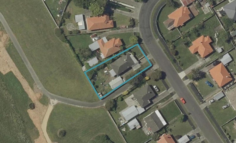 16 Tweed Street, Roslyn, Palmerston North - Carousel 1