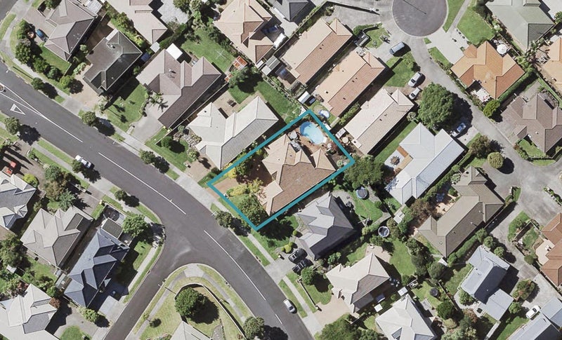 61 Orangewood Drive, Northpark, Auckland - Carousel 1