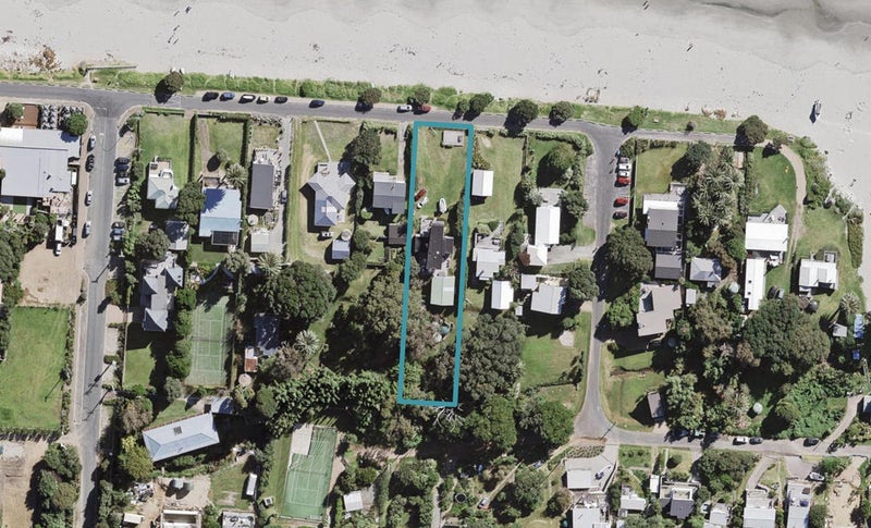 3 The Strand, Onetangi, Waiheke Island - Carousel 1