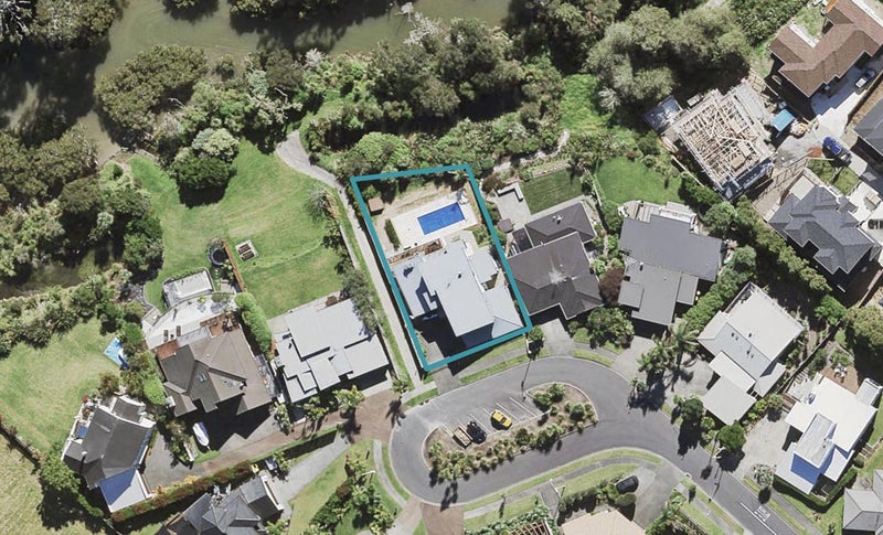 27 Pitoitoi Avenue, Greenhithe, Auckland - Carousel 1