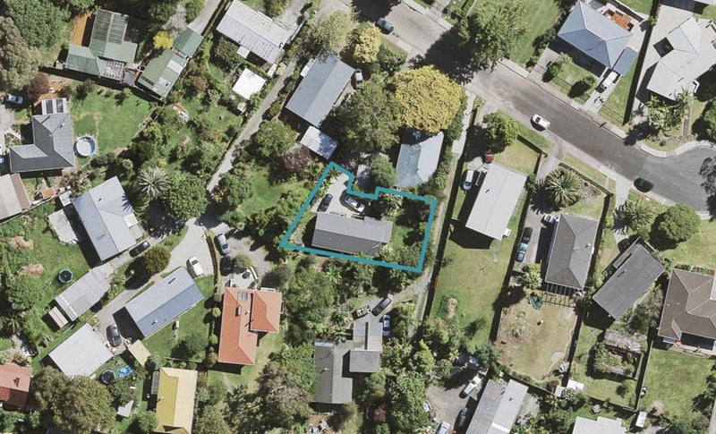 15C Lucinda Place, Glen Eden, Auckland - Carousel 1