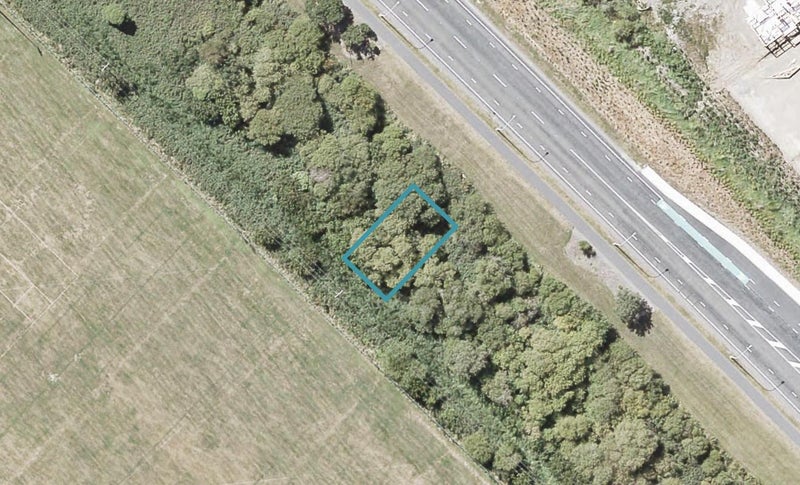 26 Harry Martin Lane, Wainuiomata, Lower Hutt - Carousel 1
