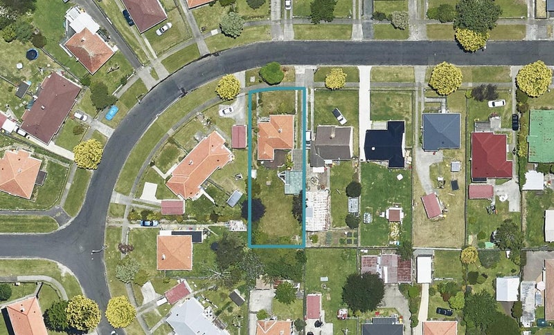 12 Wallace Crescent, Glenholme, Rotorua - Carousel 1