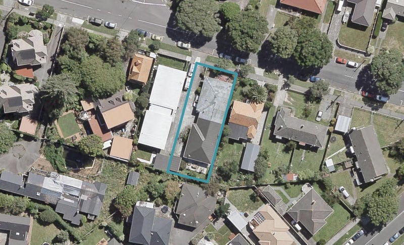 1/56 Copeland Street, Hutt Central, Lower Hutt - Carousel 1