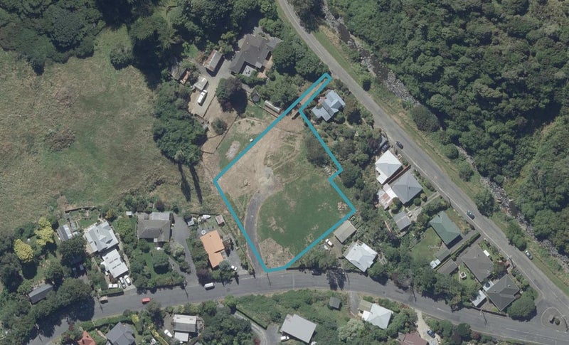 8 Fulton Road, Glenleith, Dunedin - Carousel 1