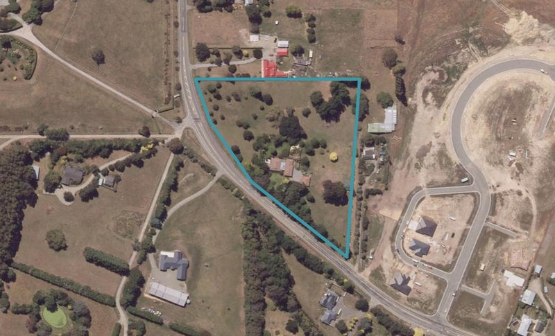 55 Weston Road, Waiareka Junction, Oamaru - Carousel 1