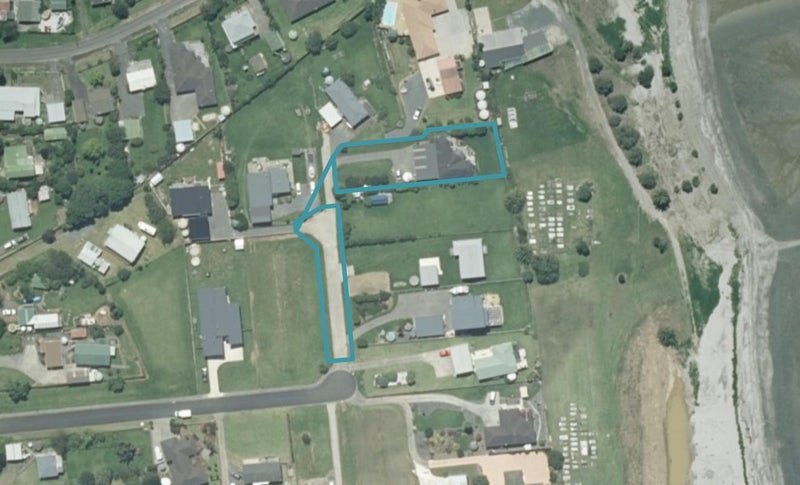 25 Mylindas Road, WHAKATIWAI, MIRANDA - Carousel 1