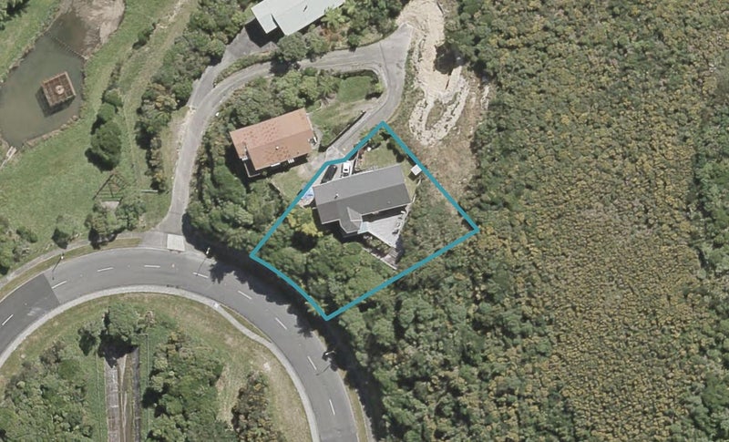 13 Mulberry Street, Maungaraki, Lower Hutt - Carousel 1