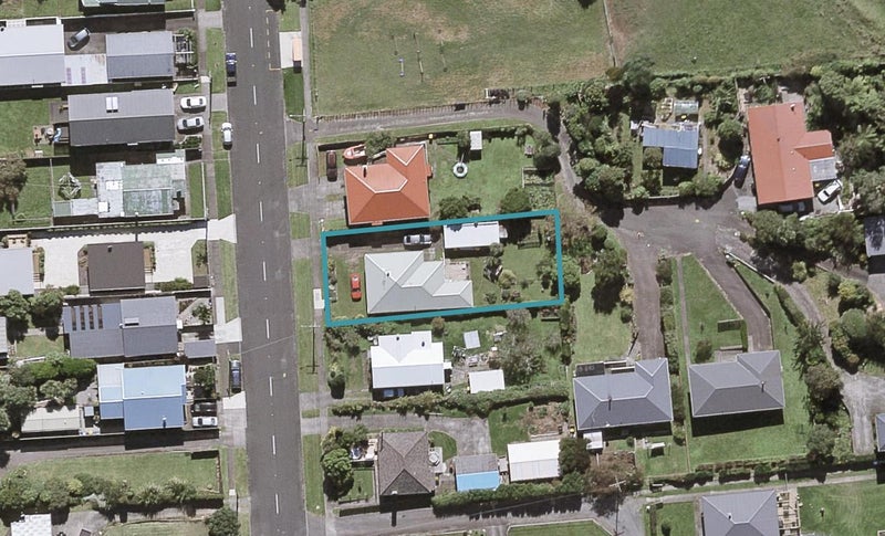 91 Pioneer Road, Moturoa, New Plymouth - Carousel 1
