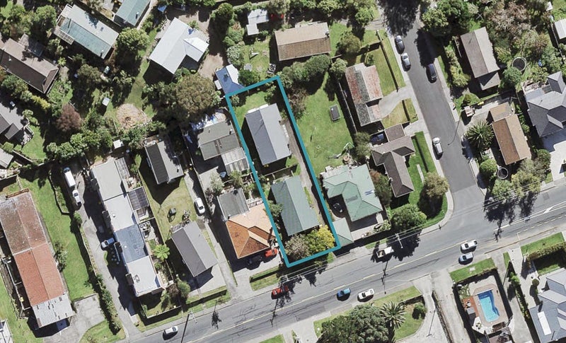 2/178 Beach Haven Road, Beach Haven, Auckland - Carousel 1