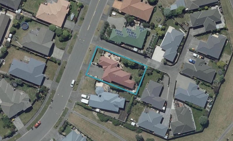 11 Surfers Place, North New Brighton, Christchurch - Carousel 1