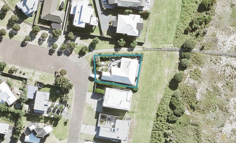 22 Lagoon Way, Warkworth - Carousel 1