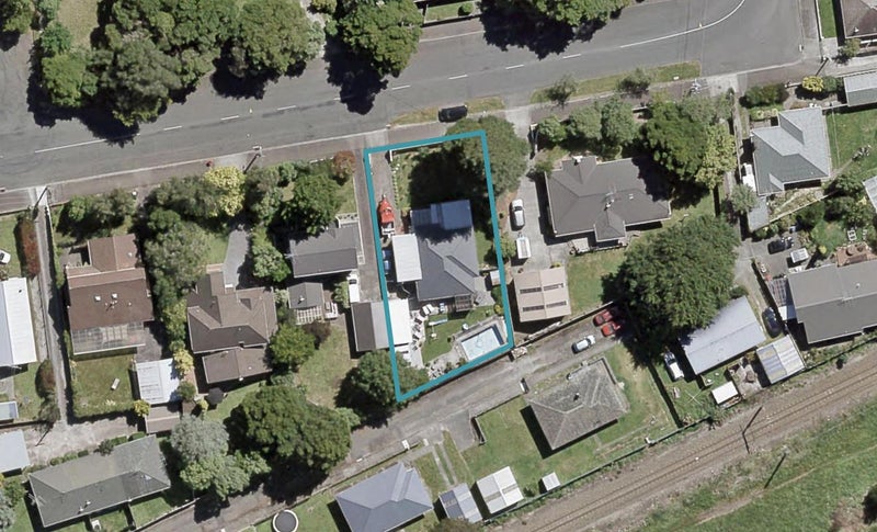 3 Wood Street, Wallaceville, Upper Hutt - Carousel 1