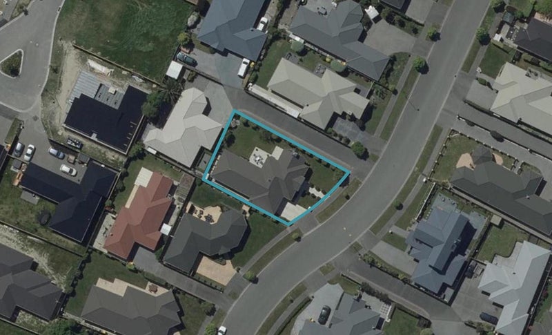 11 Cassinia Gardens, Aidanfield, Christchurch - Carousel 1