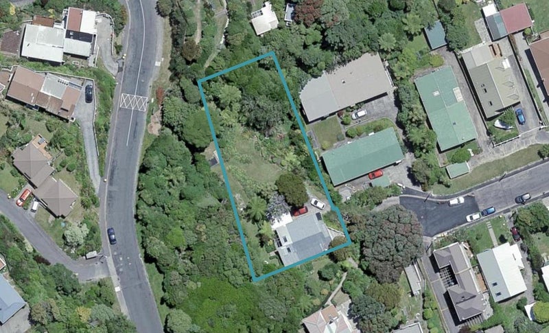 1/18 Henderson Street, Karori, Wellington - Carousel 1