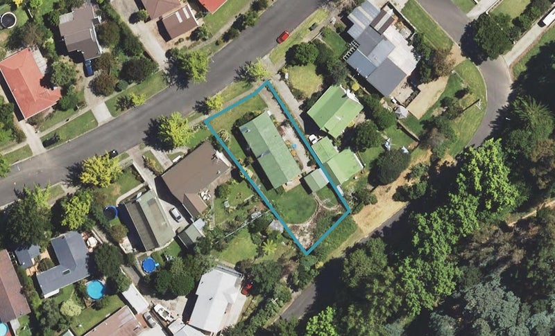43 Sunvale Crescent, Whataupoko, Gisborne - Carousel 1