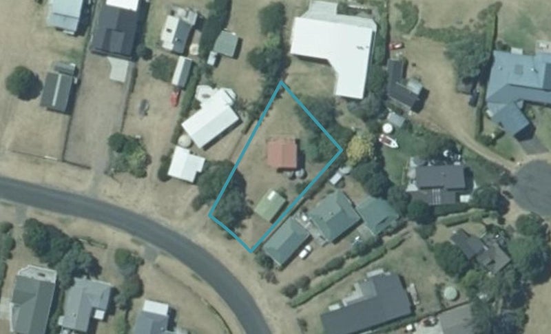 31 Banks Street, Cooks Beach, Whitianga - Carousel 1