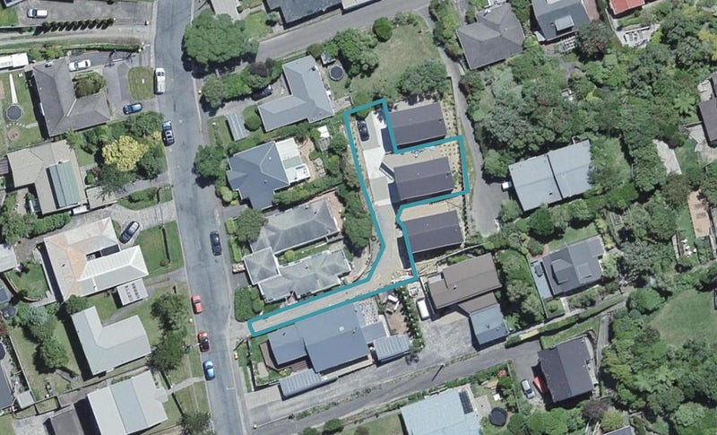 104B Parkvale Road, Karori, Wellington - Carousel 1