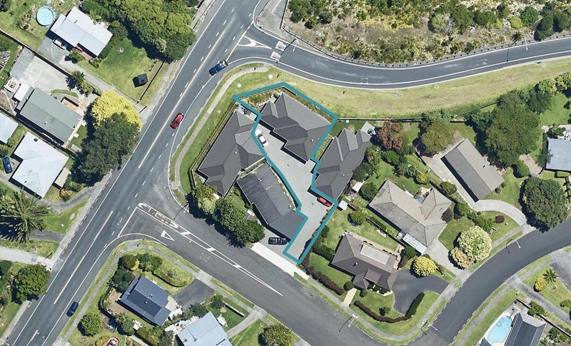 5B Westminster Drive, Bethlehem, Tauranga - Carousel 1