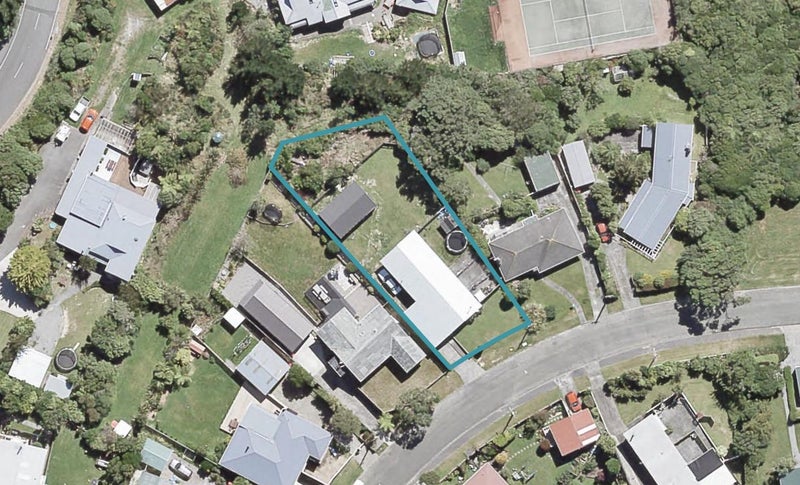 3 Wilson Grove, Normandale, Lower Hutt - Carousel 1