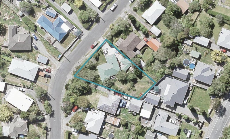 41 Peel Place, Wainuiomata, Lower Hutt - Carousel 1