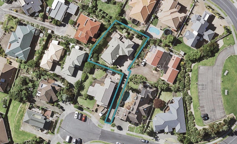 46 McCahill Views, Botany Downs, Auckland - Carousel 1