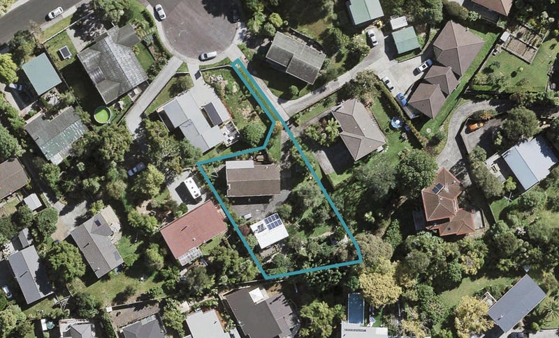 15A Scotstoun Place, Glen Eden, Auckland - Carousel 1
