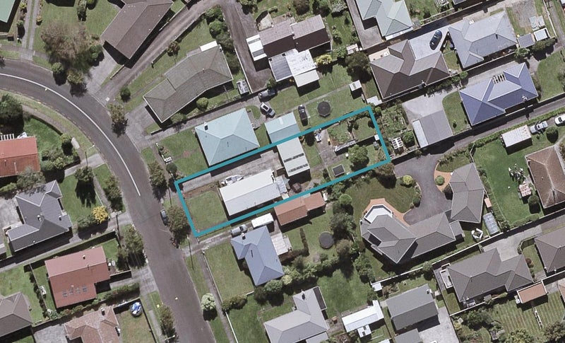 10A Truby King Street, Merrilands, New Plymouth - Carousel 1