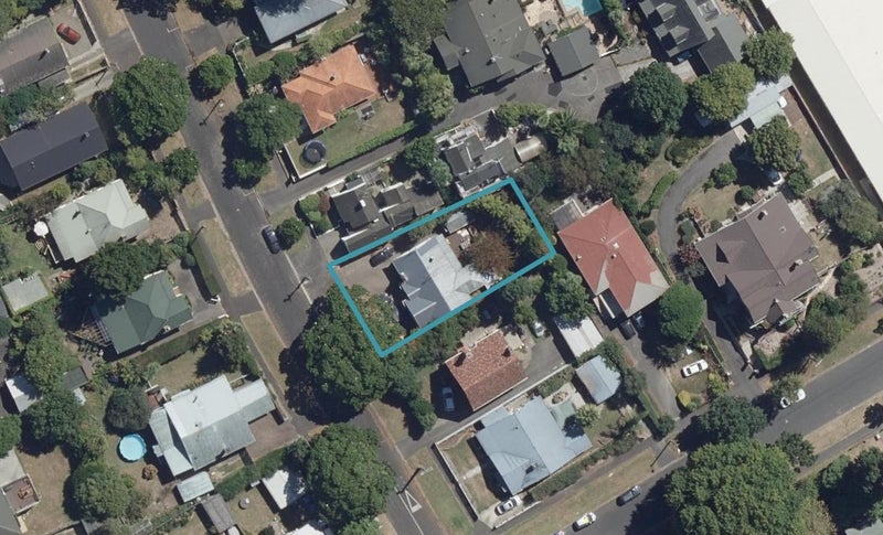 6 George Street, Claudelands, Hamilton - Carousel 1