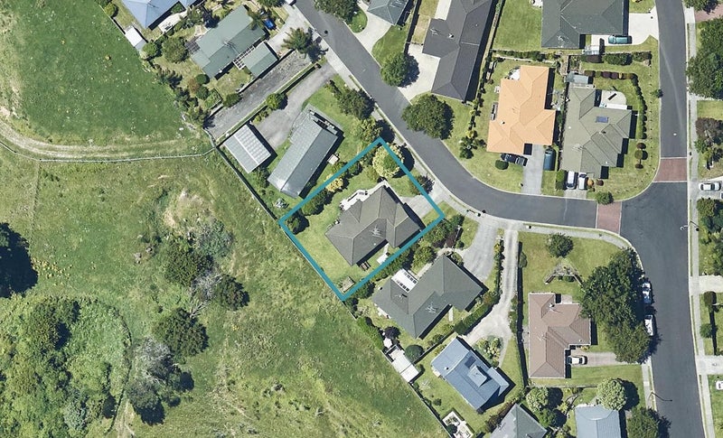 7 Norwich Place, Bethlehem, Tauranga - Carousel 1