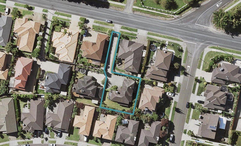 68 Gracechurch Drive, Flat Bush, Auckland - Carousel 1