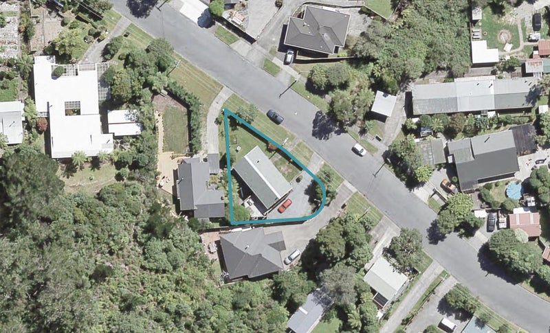 17 Raukawa Street, Stokes Valley, Lower Hutt - Carousel 1