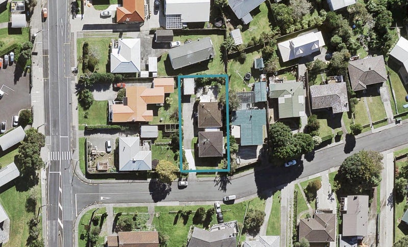 2/2 Aplin Place, Birkdale, Auckland - Carousel 1