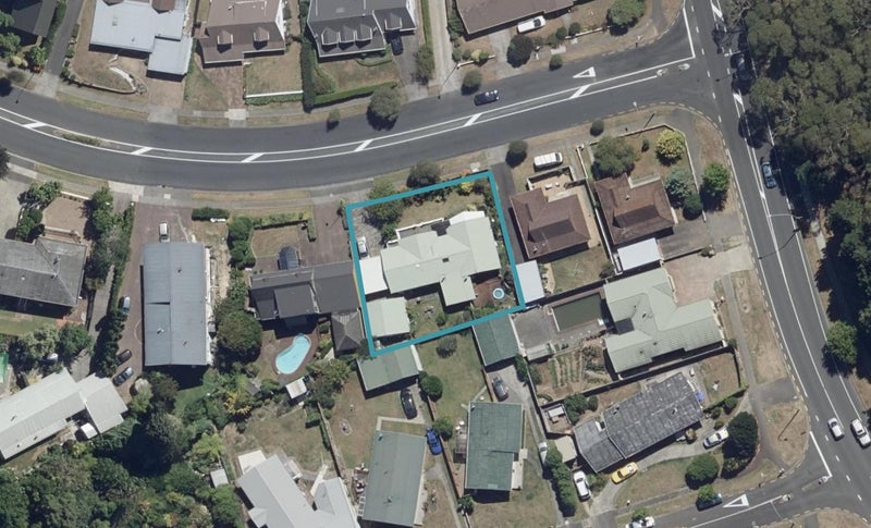 94 Glen Lynne Avenue, Queenwood, Hamilton - Carousel 1