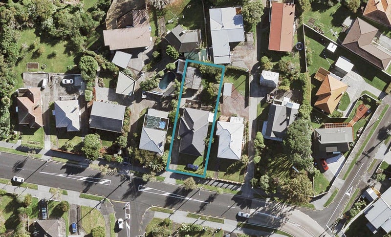 80 New Windsor Road, New Windsor, Auckland - Carousel 1