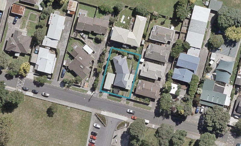 17 Walters Street, Avalon, Lower Hutt - Carousel 1