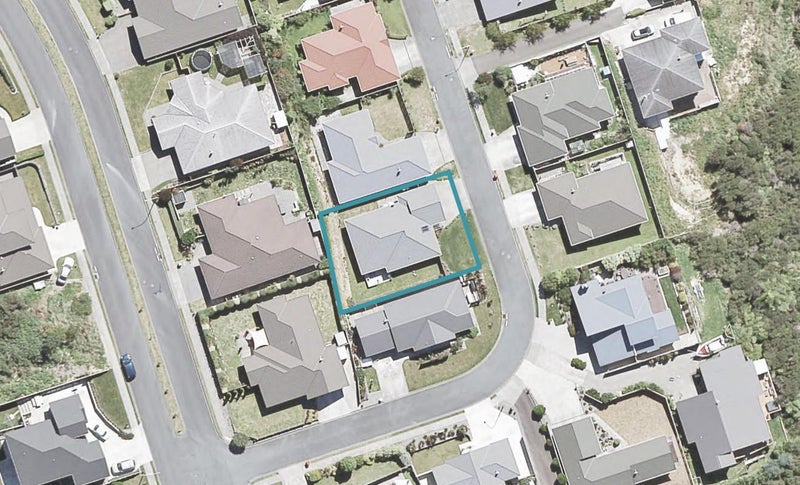 14 McEwen Crescent, Riverstone Terraces, Upper Hutt - Carousel 1