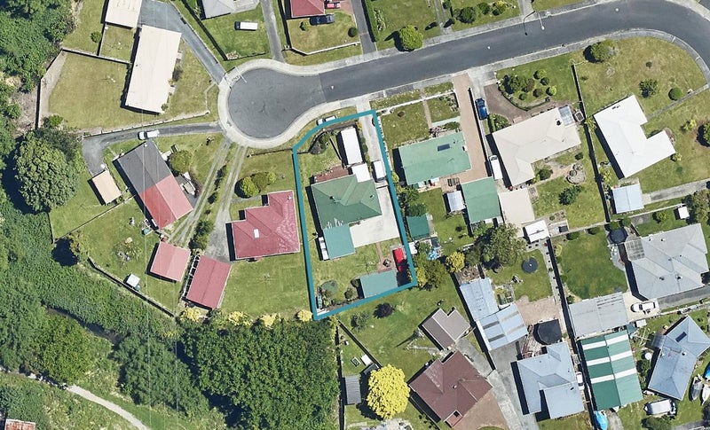 24 Clyde Street, Utuhina, Rotorua - Carousel 1