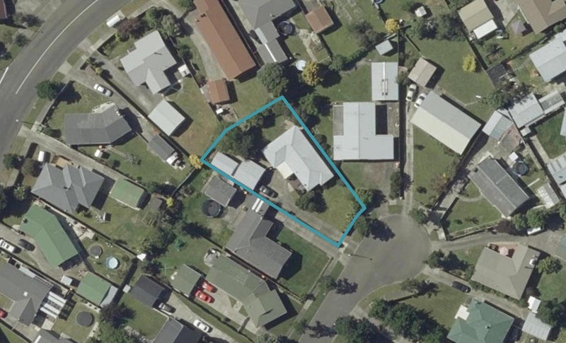 9 Motuoapa Place, Kelvin Grove, Palmerston North - Carousel 1