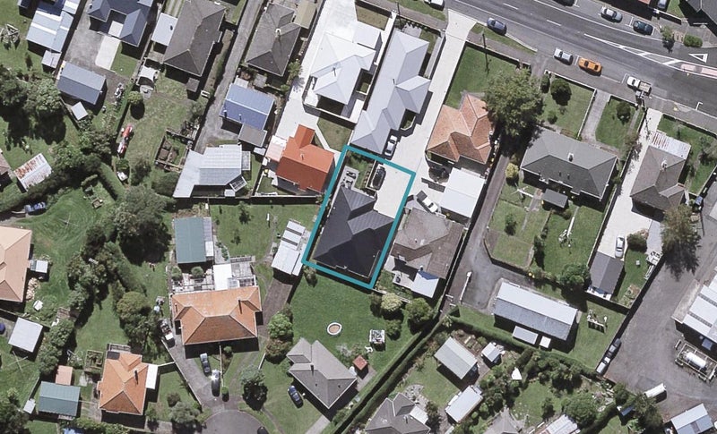 328B Carrington Street, Vogeltown, New Plymouth - Carousel 1