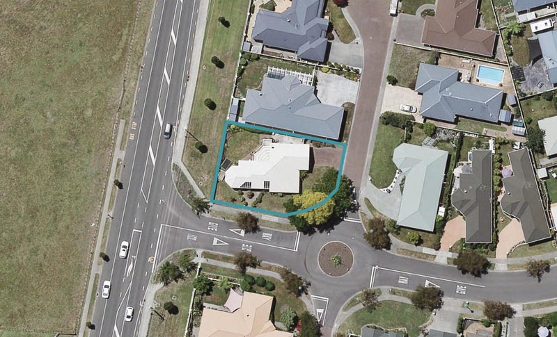 1 Montpelier Drive, Taradale, Napier - Carousel 1