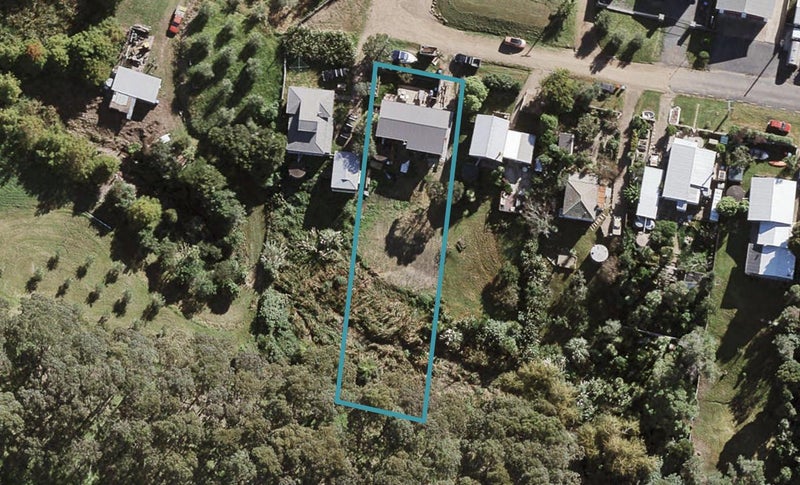 15 Totara Road, Onetangi, Waiheke Island - Carousel 1