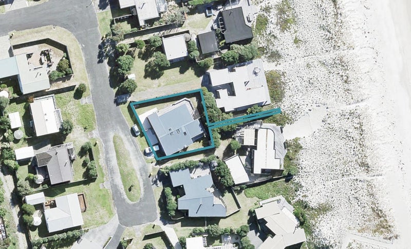 24 The Southern Isle, Warkworth - Carousel 1