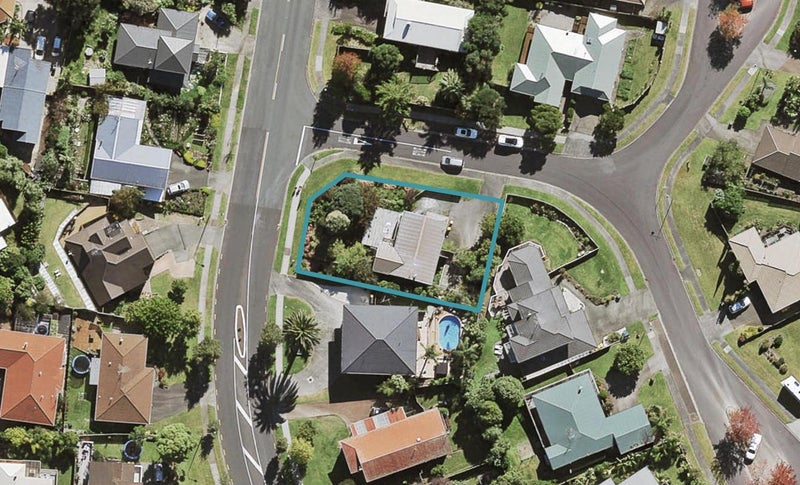 25 Unsworth Drive, Unsworth Heights, Auckland - Carousel 1