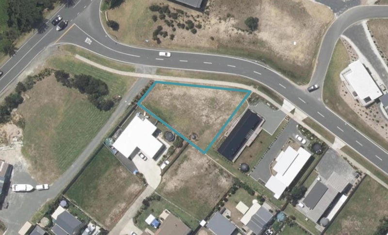 2 Seabreeze Road, Mangawhai Heads, Mangawhai - Carousel 1