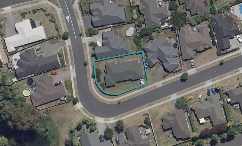 5 Malbec Place, Rototuna, Hamilton - Carousel 1